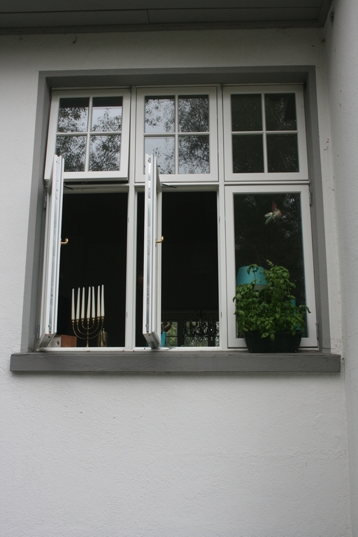 Hamburger Fenster minimalistisches Interieur